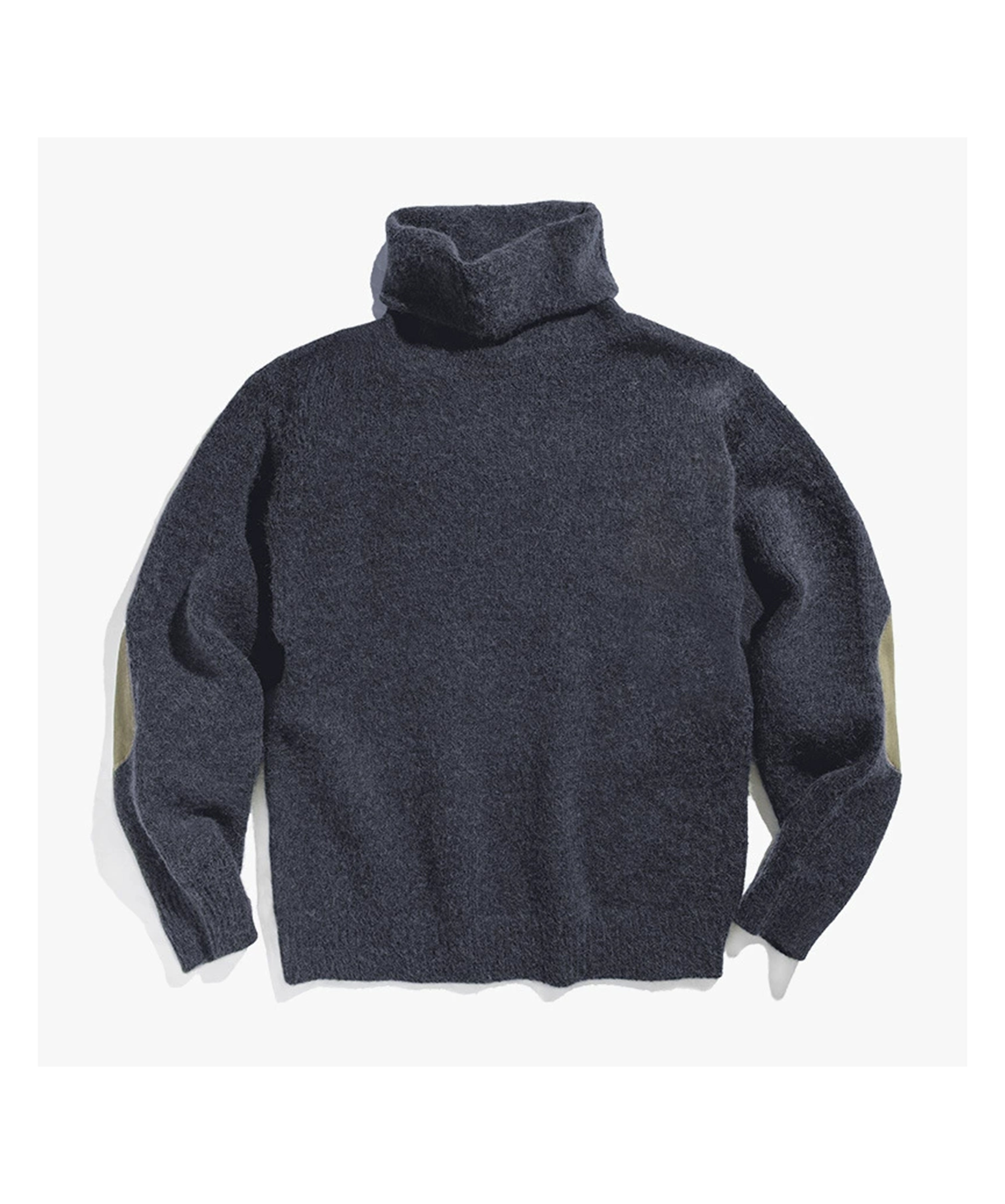 Coarse-Knitted Turtleneck